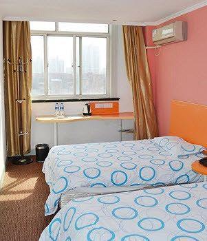 Motel 168 Liu Zhou Road Inn 上海 外观 照片